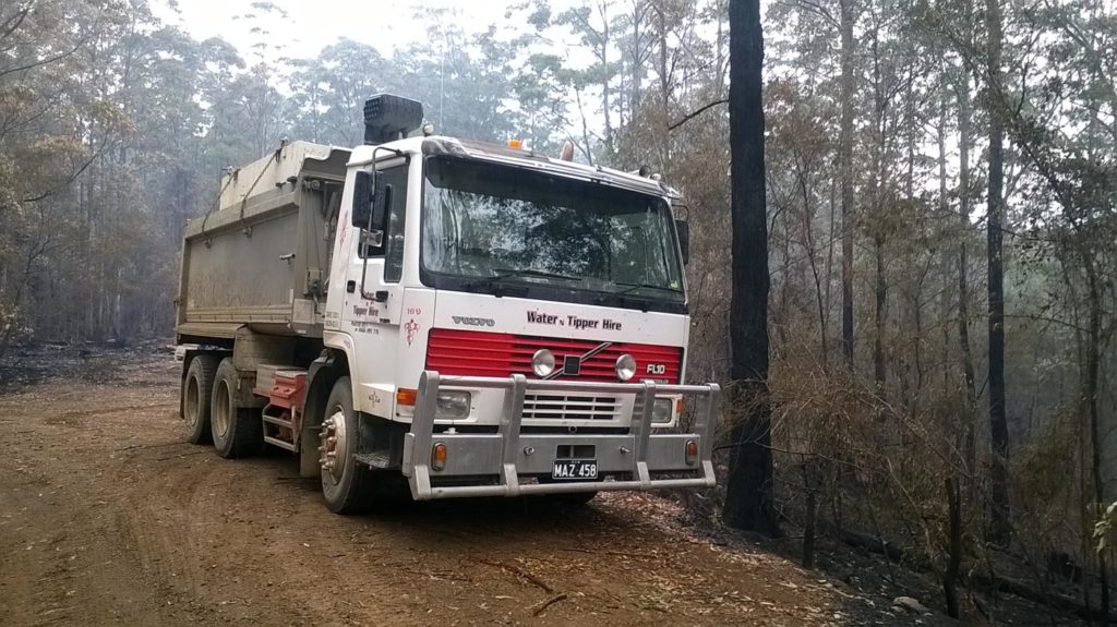 Gallery Image Tipper Truck Water N Tipper Hire Gloucester NSW 2422